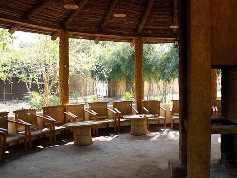 Tiger'S Den Resort Bandhavgarh National Park Buitenkant foto