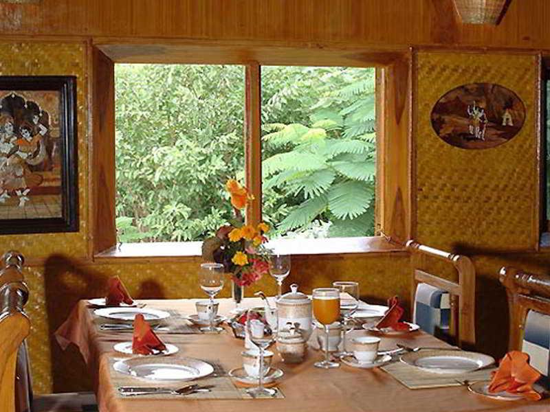 Tiger'S Den Resort Bandhavgarh National Park Buitenkant foto